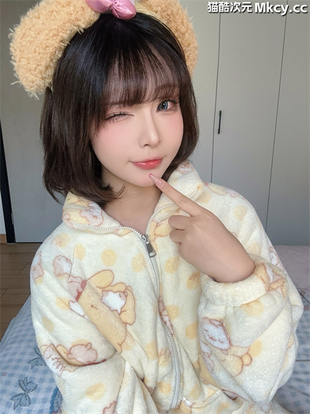 yuuhui玉汇_布丁狗[44P+1V] [44P+1V/269M]