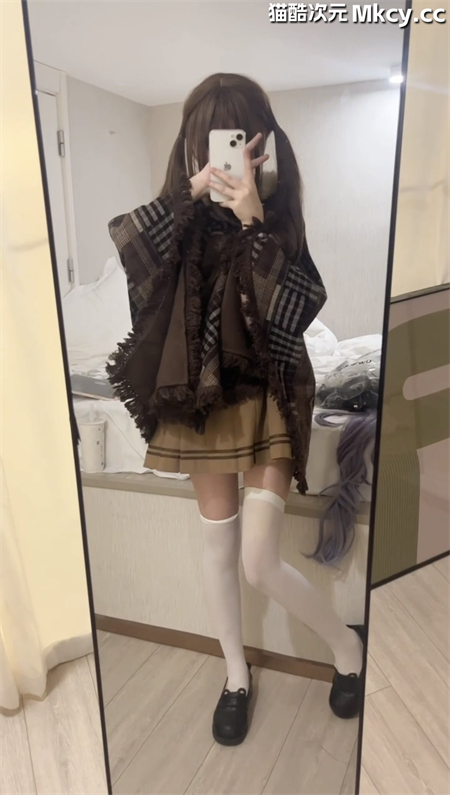 奈酱-极品粉嫩小淫娃18岁少女vs38岁啤酒肚叔叔 叔叔慢点[10p+107v/1.8G]